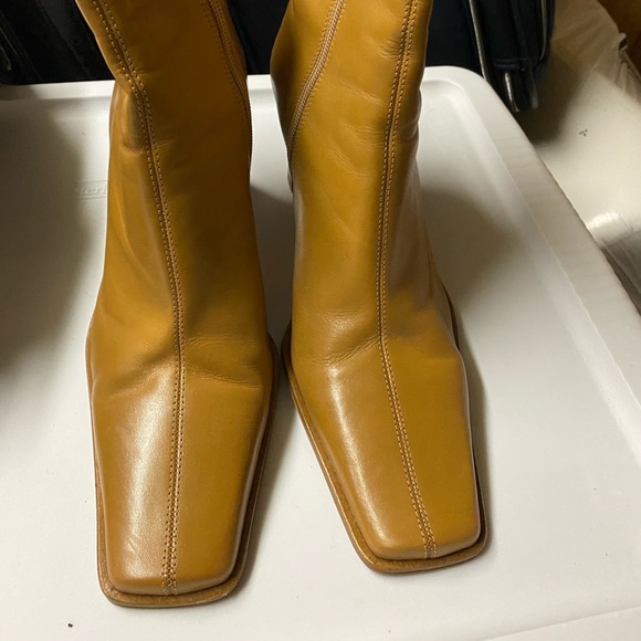 Pre-Owned- Ankle Leather Boots - Picture 3 of 8